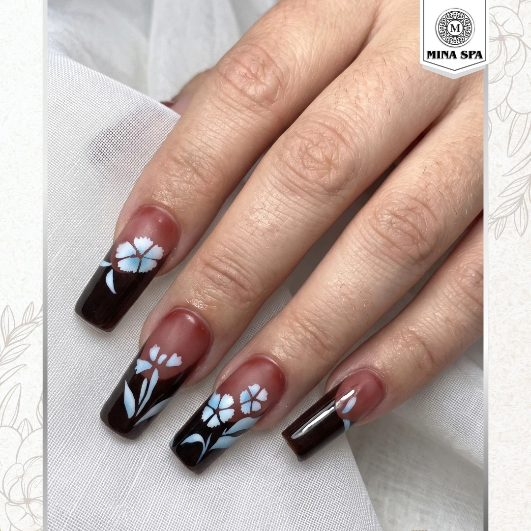Elegant nails